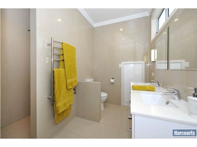 2A Yartoo Street, Hallett Cove SA 5158