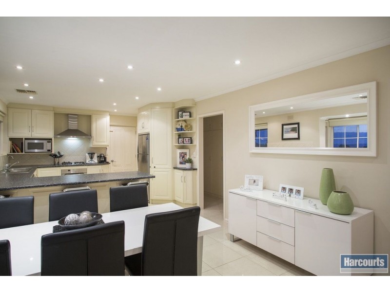 4 Ingomar Court, Hallett Cove SA 5158