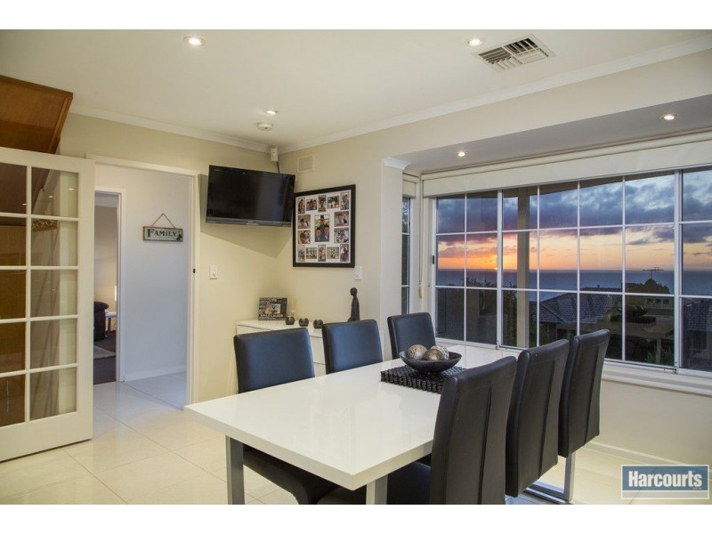 4 Ingomar Court, Hallett Cove SA 5158