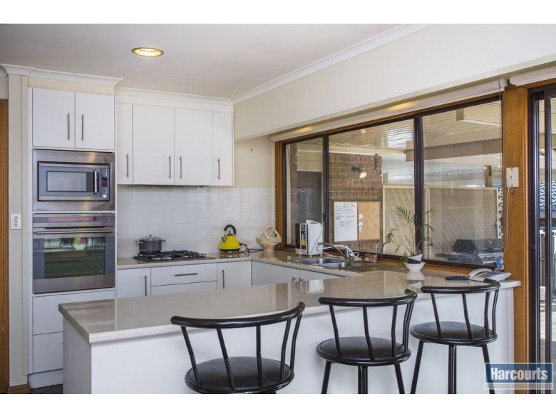32 Barramundi Drive, Hallett Cove SA 5158