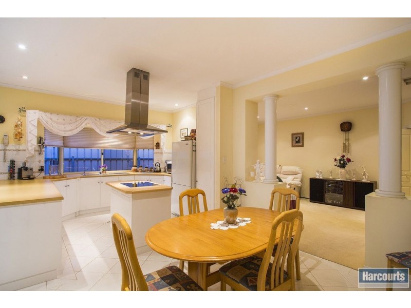 35 Freebairn Drive, Hallett Cove SA 5158