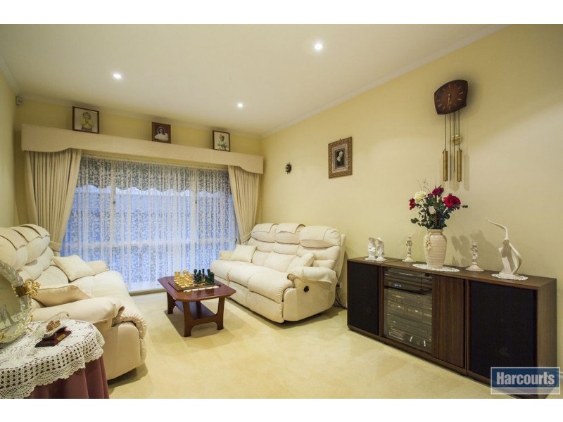 35 Freebairn Drive, Hallett Cove SA 5158