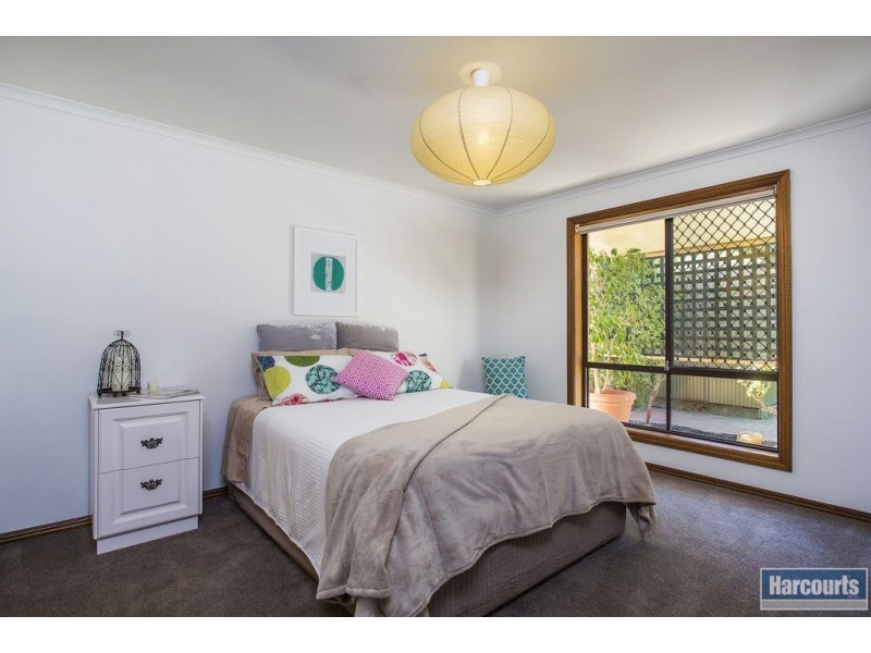 15 Woodcroft Drive, Morphett Vale SA 5162