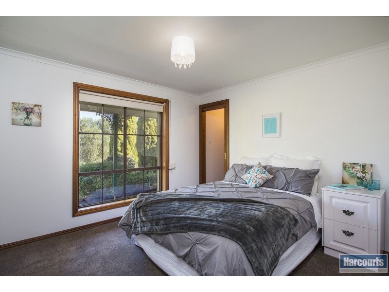 15 Woodcroft Drive, Morphett Vale SA 5162