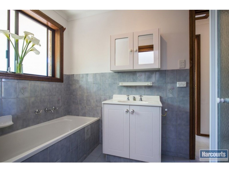 15 Woodcroft Drive, Morphett Vale SA 5162
