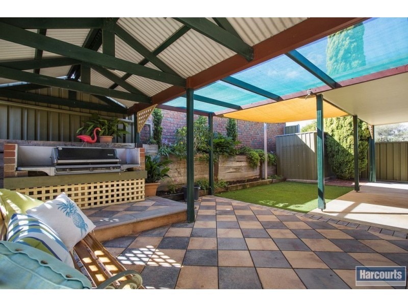 15 Woodcroft Drive, Morphett Vale SA 5162