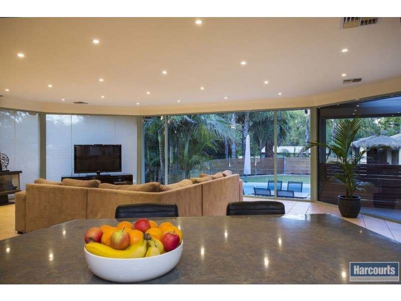 39 French Crescent, Trott Park SA 5158