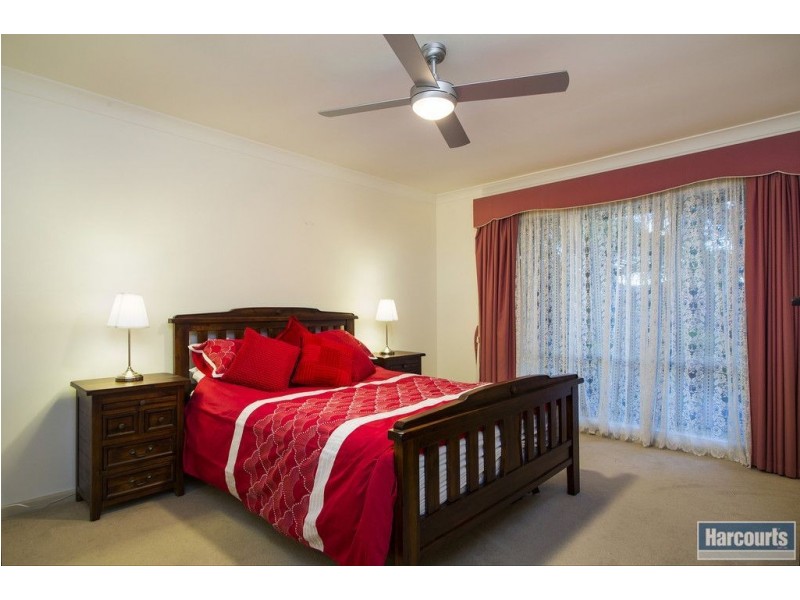 39 French Crescent, Trott Park SA 5158