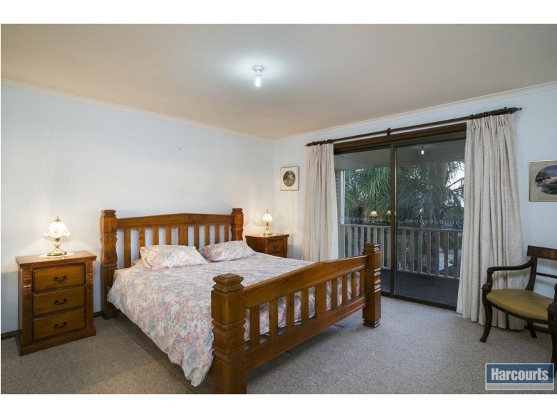 6 Lucretia Way, Hallett Cove SA 5158