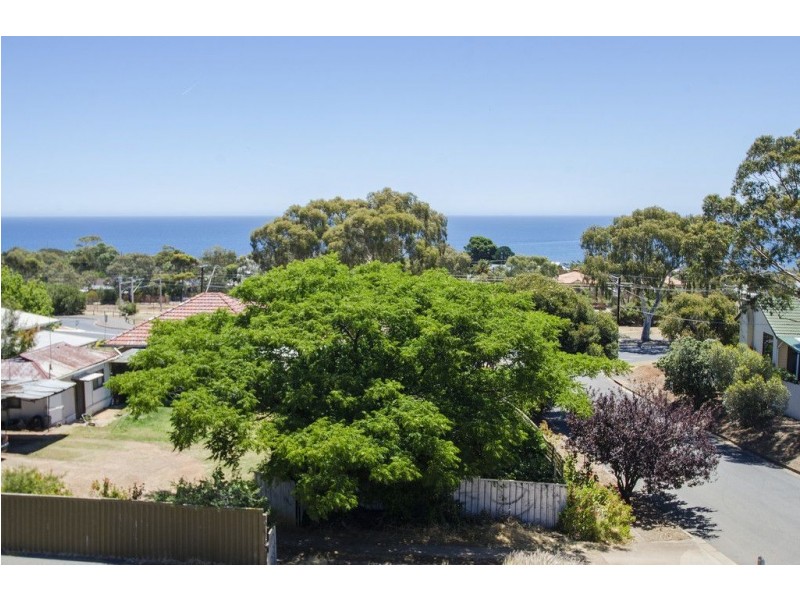 52 Angas Crescent, Marino SA 5049