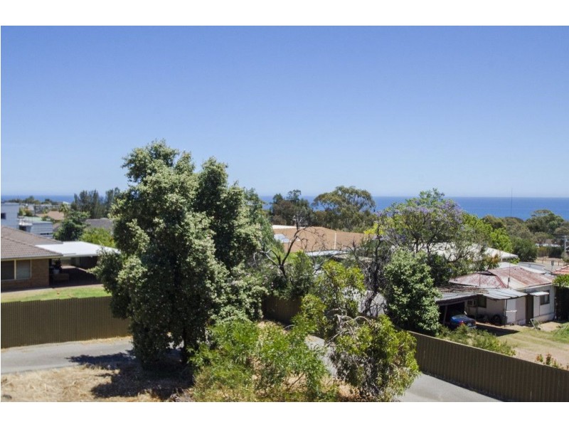 52 Angas Crescent, Marino SA 5049