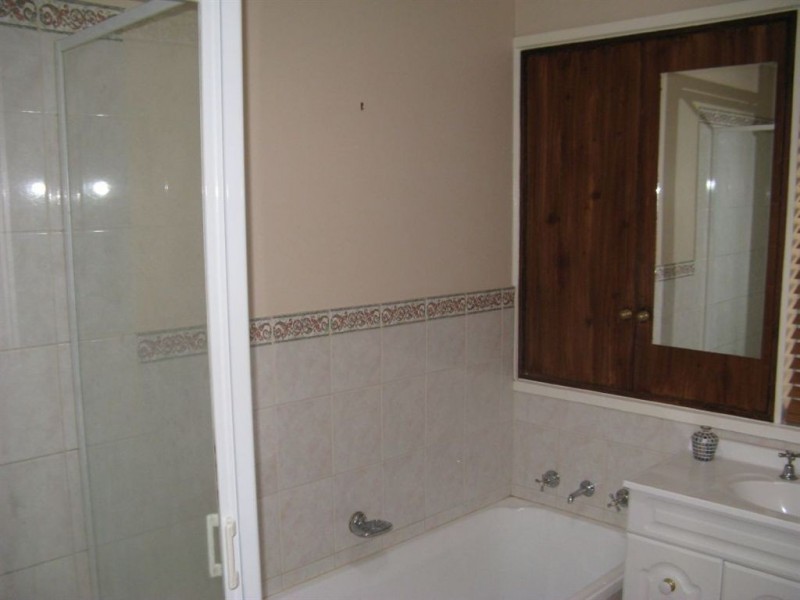 26 Whiteley Drive, Trott Park SA 5158