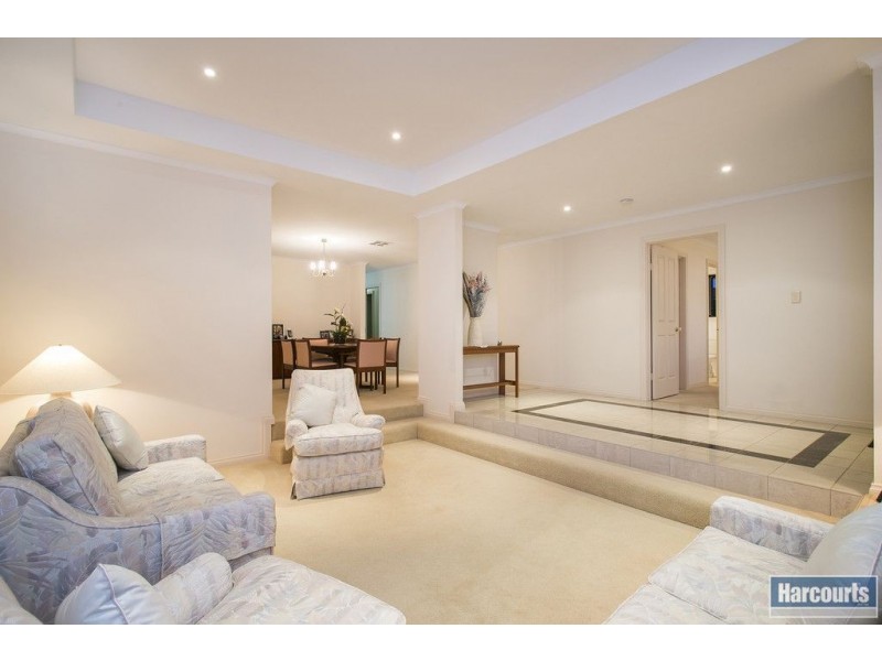 12 Phillip Court, Hallett Cove SA 5158