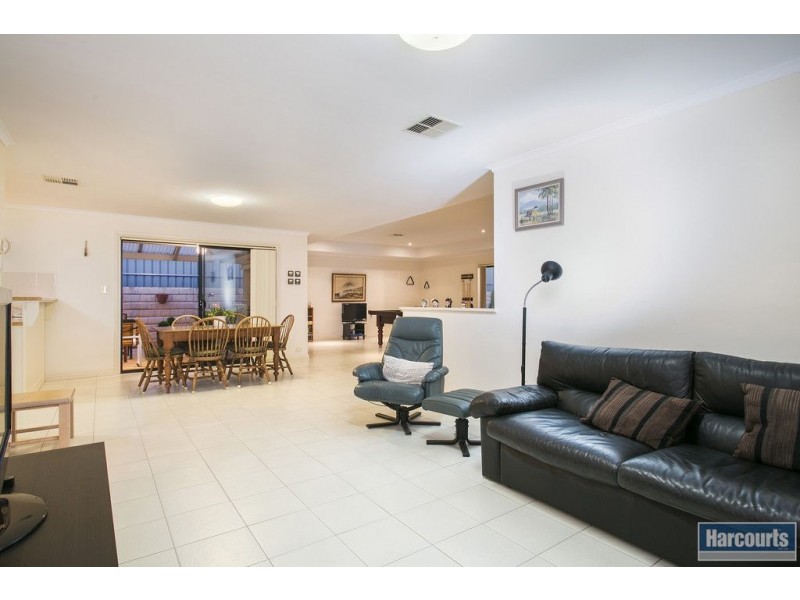 12 Phillip Court, Hallett Cove SA 5158