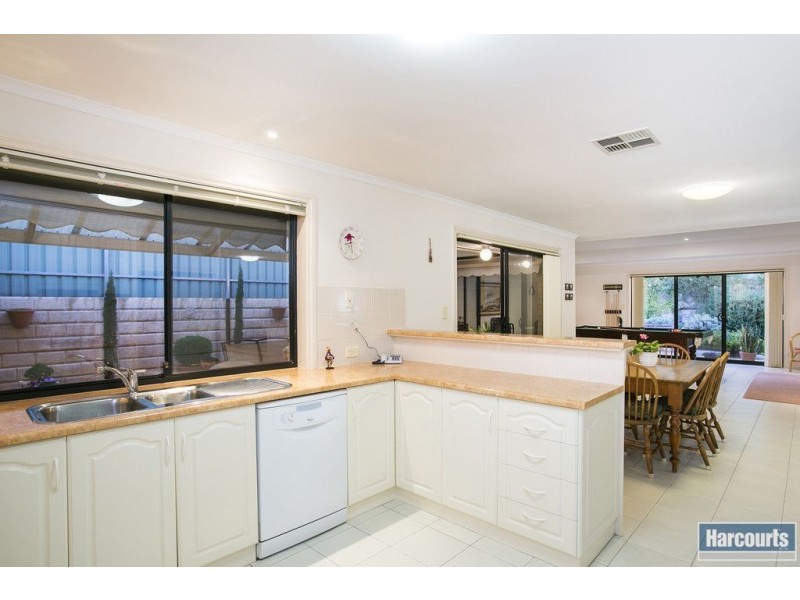 12 Phillip Court, Hallett Cove SA 5158