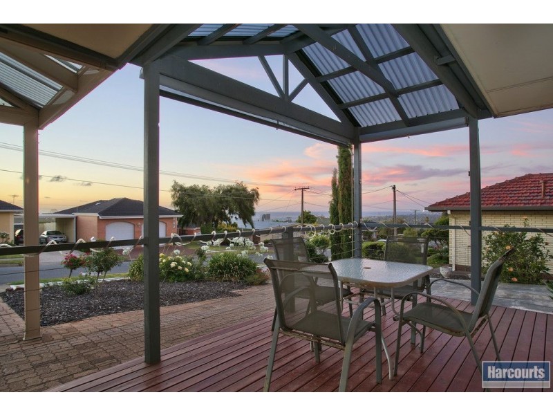 18 Ross Street, Seaview Downs SA 5049