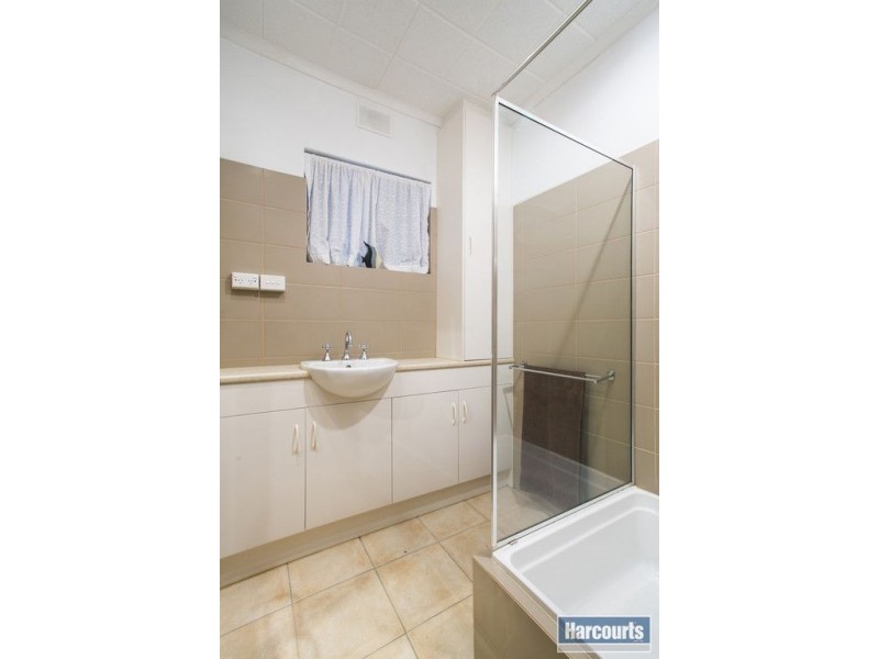 18 Ross Street, Seaview Downs SA 5049