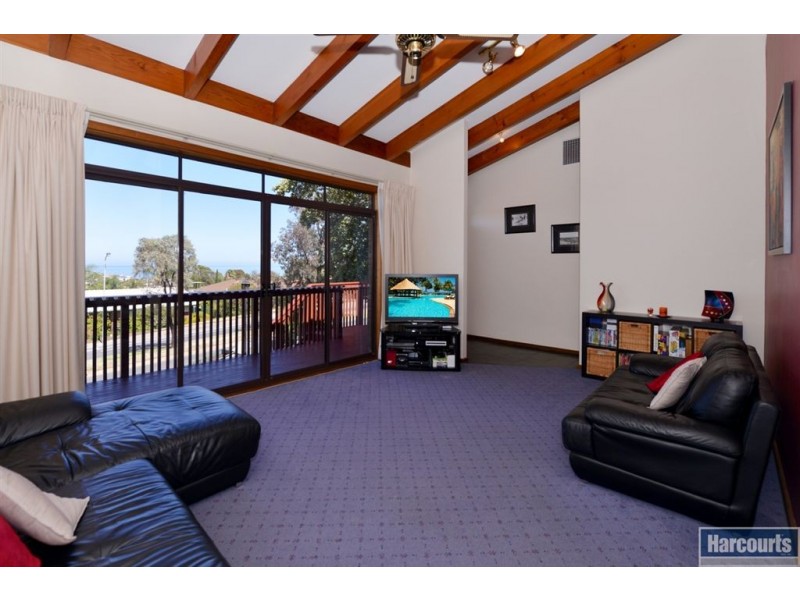 218 The Cove Road, Hallett Cove SA 5158