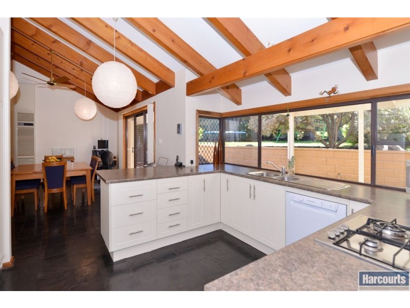 218 The Cove Road, Hallett Cove SA 5158