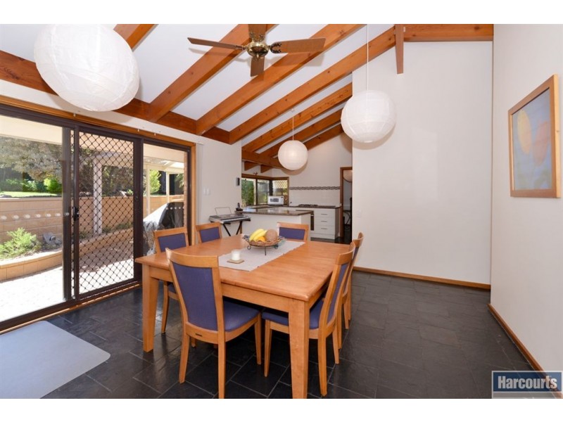 218 The Cove Road, Hallett Cove SA 5158