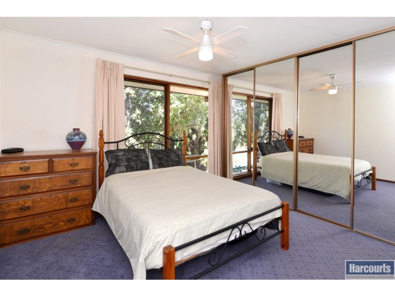 218 The Cove Road, Hallett Cove SA 5158