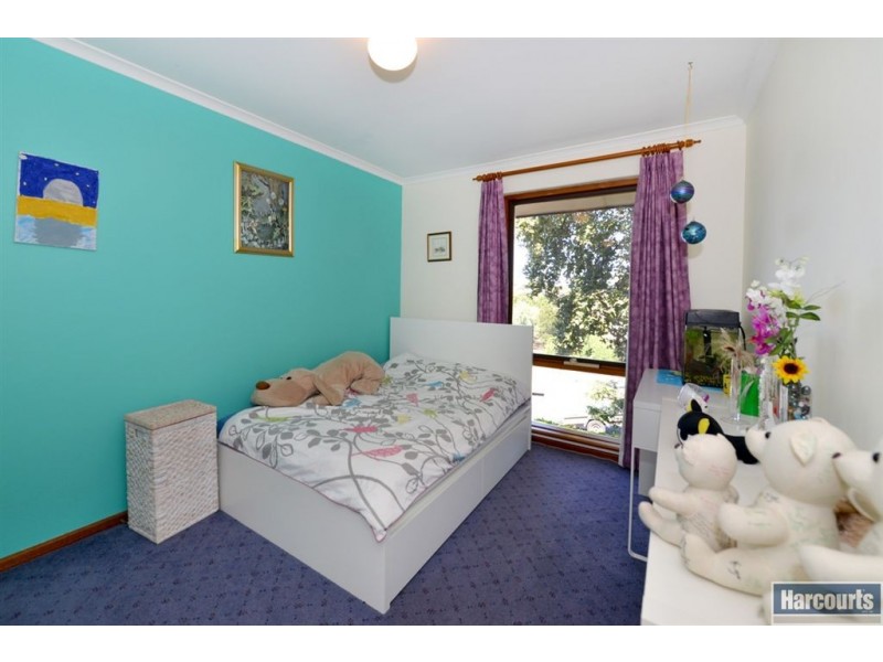 218 The Cove Road, Hallett Cove SA 5158