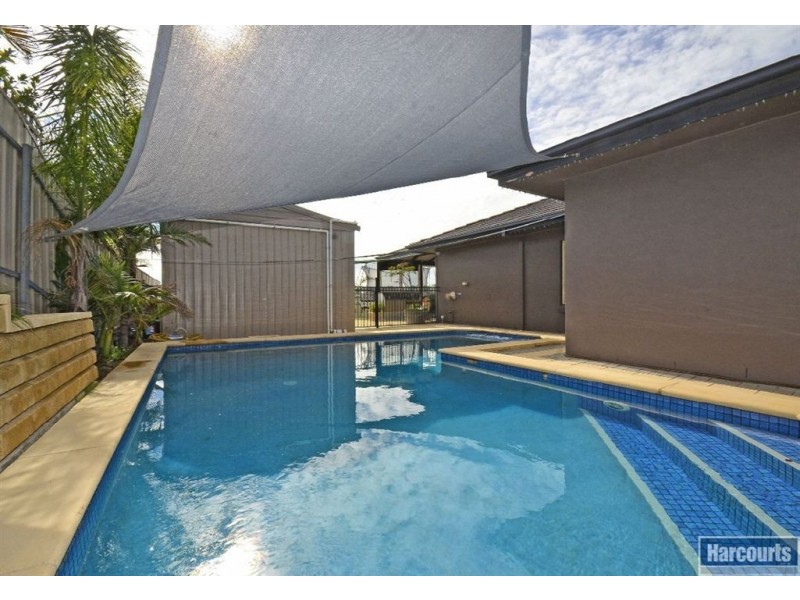 12 Ibis Crescent, Hallett Cove SA 5158