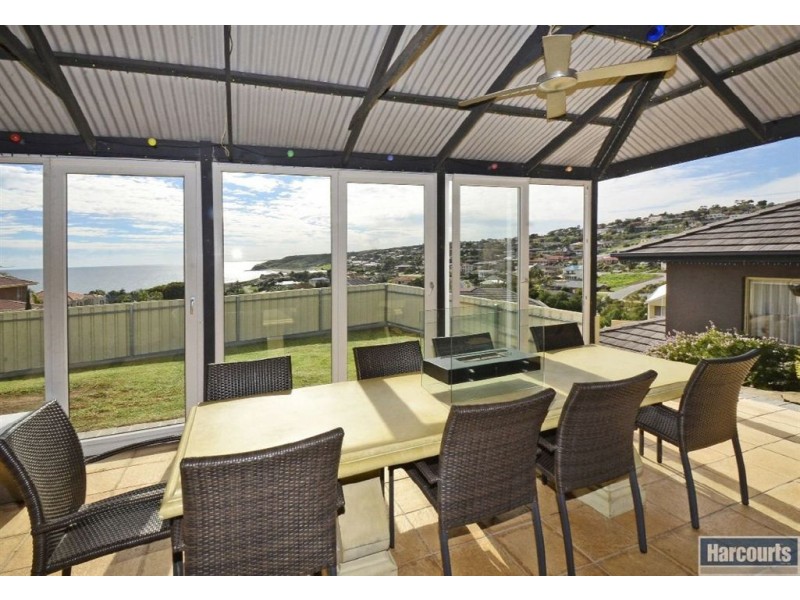 12 Ibis Crescent, Hallett Cove SA 5158