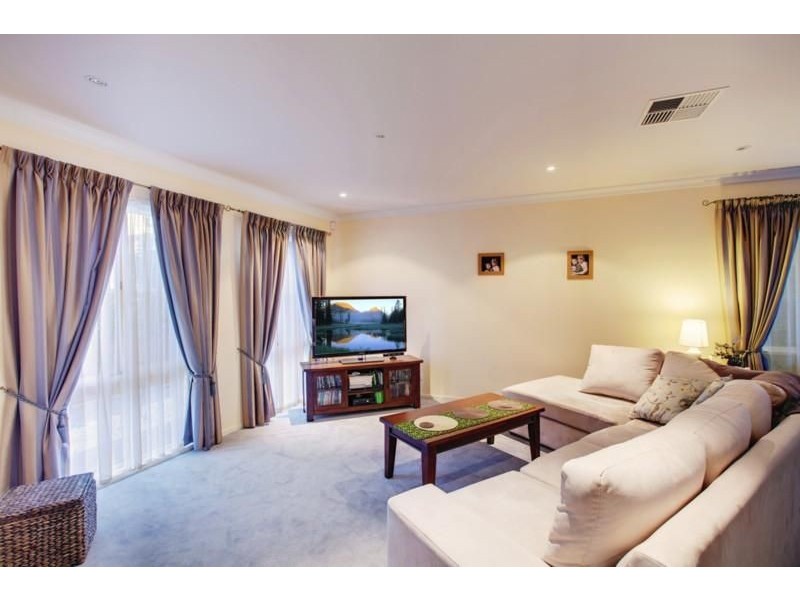 20 Ingleton Drive, Hallett Cove SA 5158