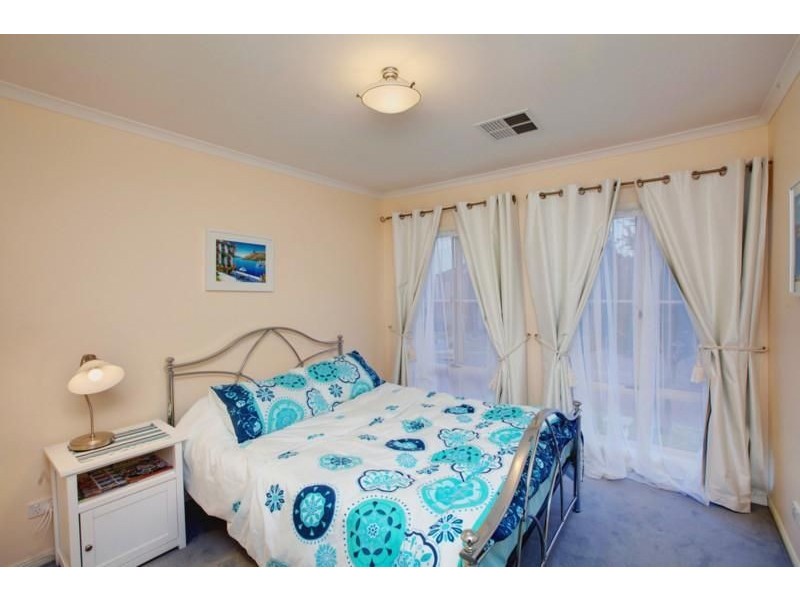 20 Ingleton Drive, Hallett Cove SA 5158