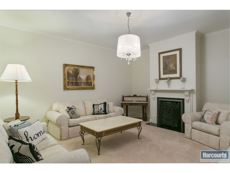 23 Brett Crescent, Hallett Cove SA 5158