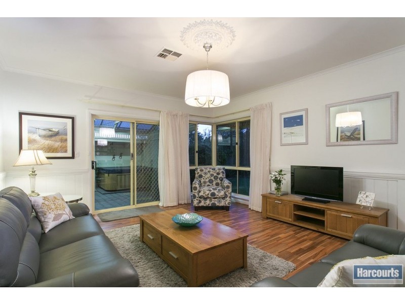 23 Brett Crescent, Hallett Cove SA 5158