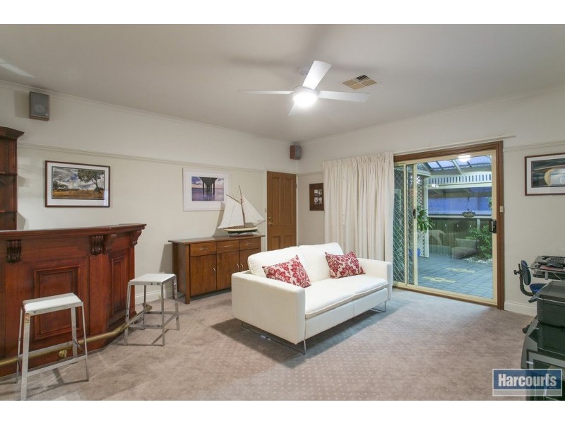 23 Brett Crescent, Hallett Cove SA 5158