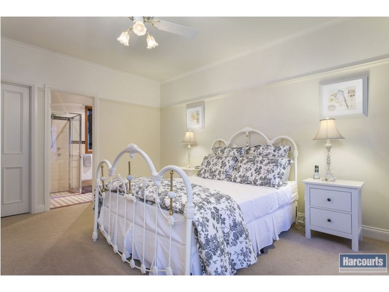 23 Brett Crescent, Hallett Cove SA 5158