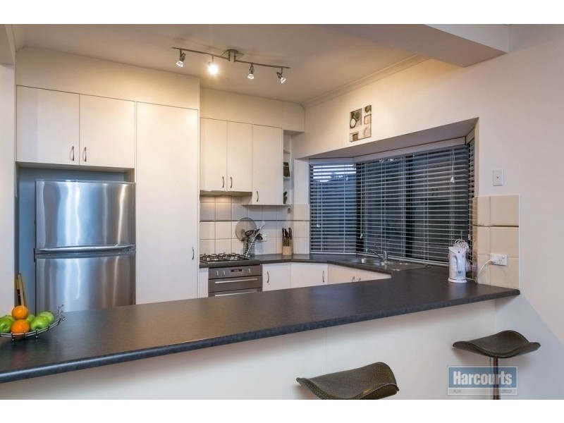 38 Elizabeth Crescent, Hallett Cove SA 5158