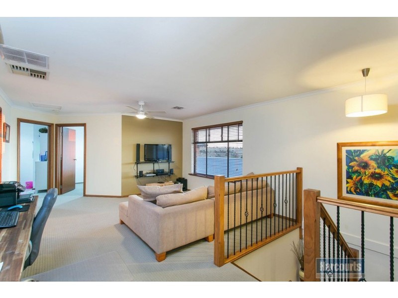 38 Elizabeth Crescent, Hallett Cove SA 5158