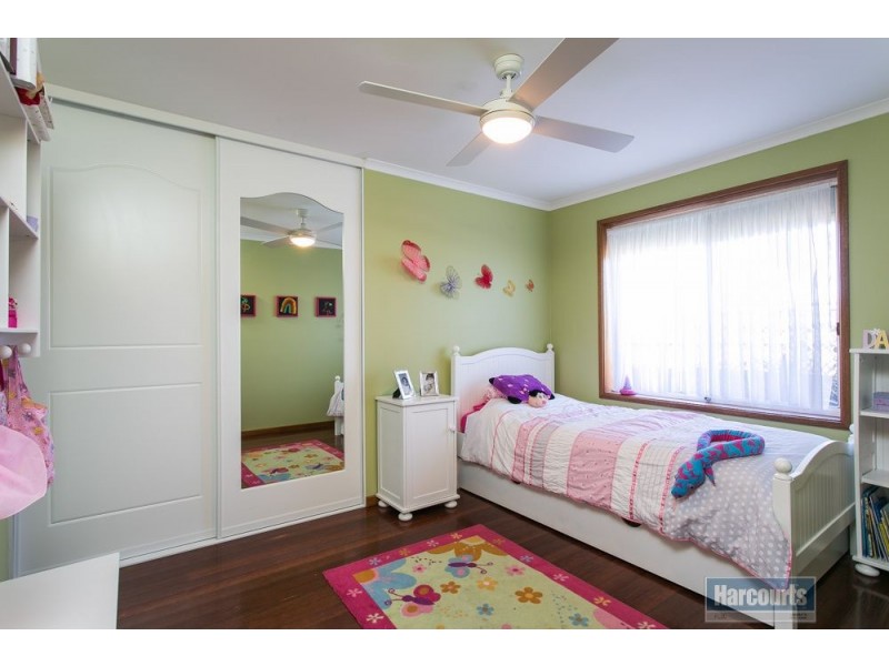 5 Alfonso Drive, Hallett Cove SA 5158