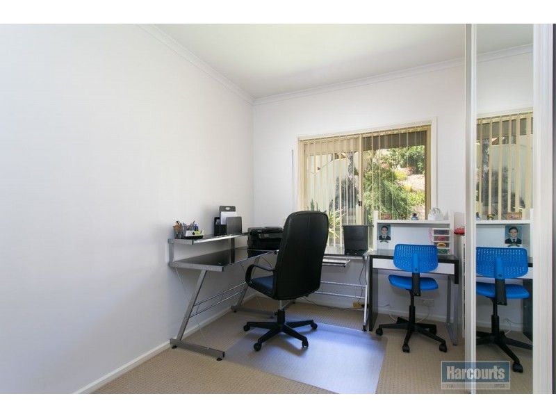 18 Gannet Court, Hallett Cove SA 5158