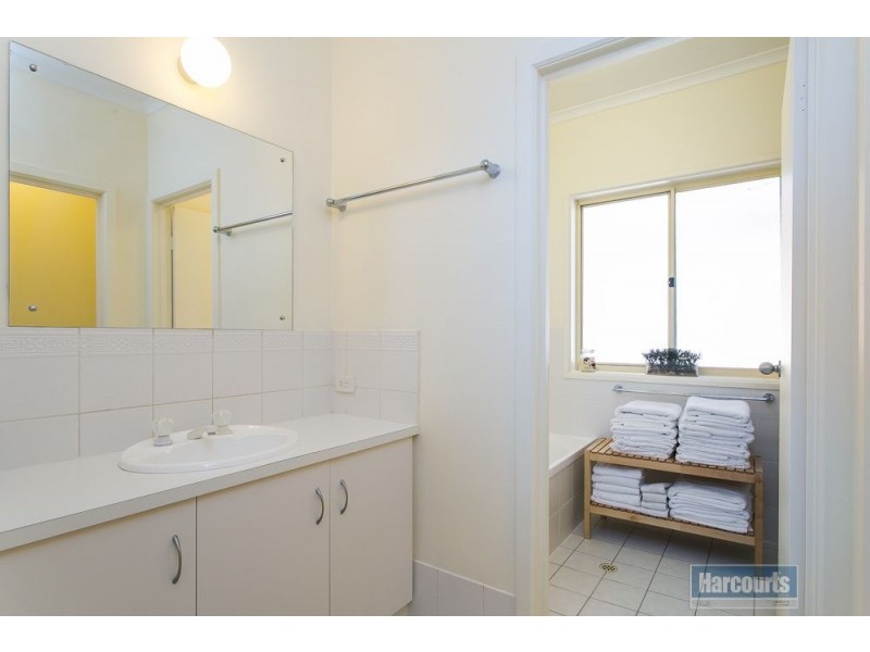 18 Gannet Court, Hallett Cove SA 5158