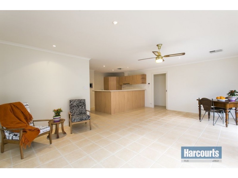 11 Scarborough Terrace, Dover Gardens SA 5048