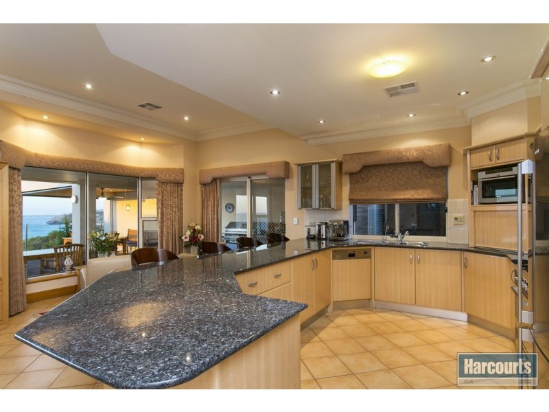 16 Balboa Drive, Hallett Cove SA 5158