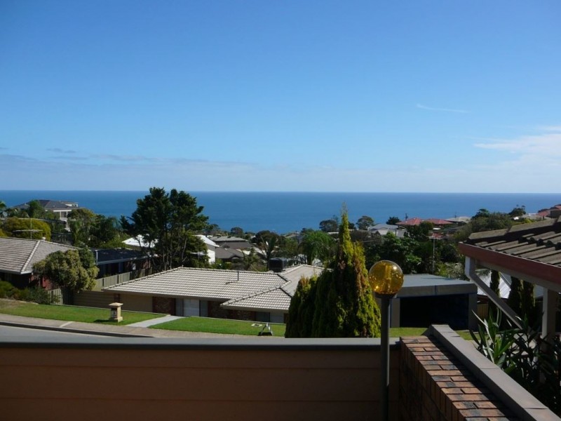 8 Kurrambi Crescent, Hallett Cove SA 5158