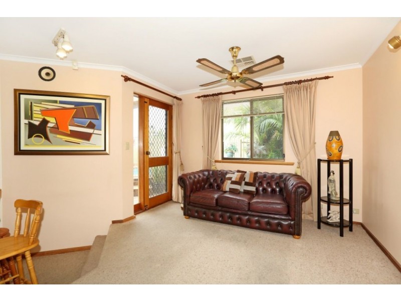 8 Kurrambi Crescent, Hallett Cove SA 5158