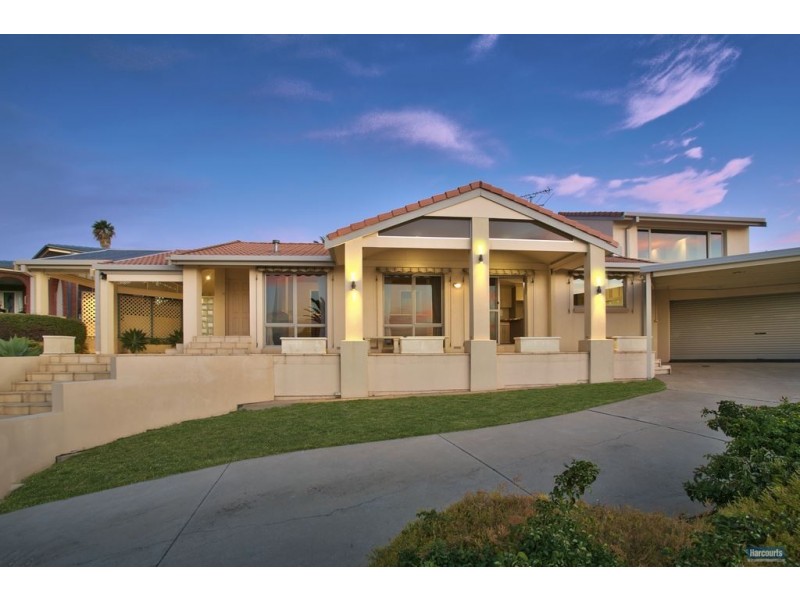 5 Dutchman Drive, Hallett Cove SA 5158