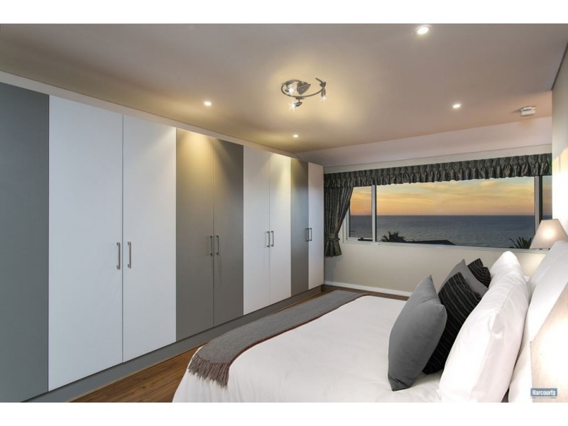 5 Dutchman Drive, Hallett Cove SA 5158