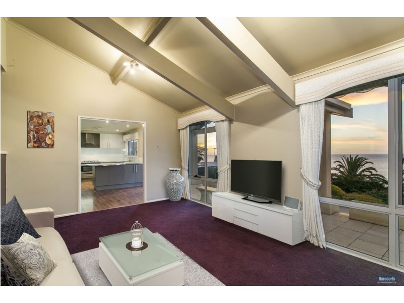5 Dutchman Drive, Hallett Cove SA 5158