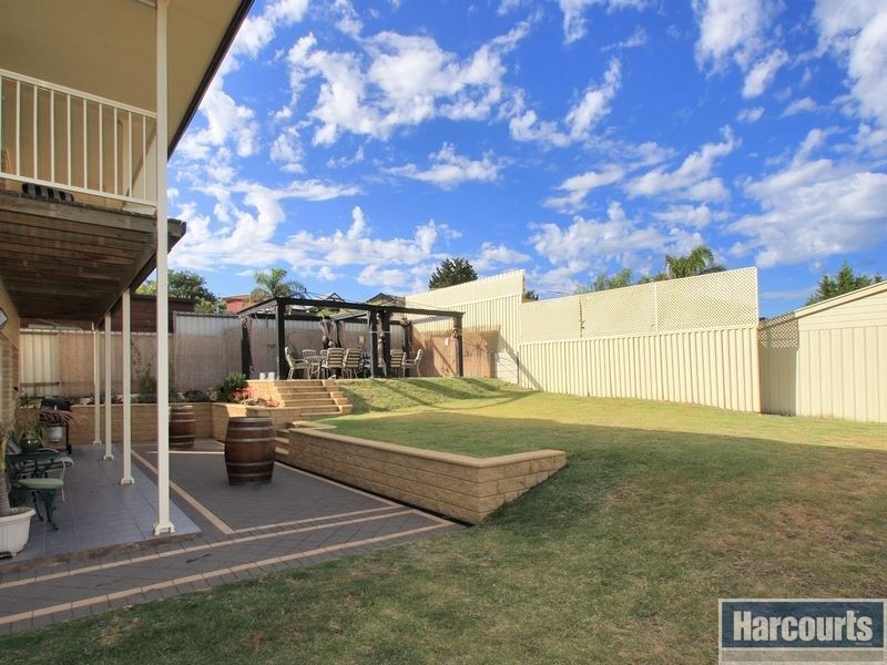 11 Fairhill Street, Hallett Cove SA 5158