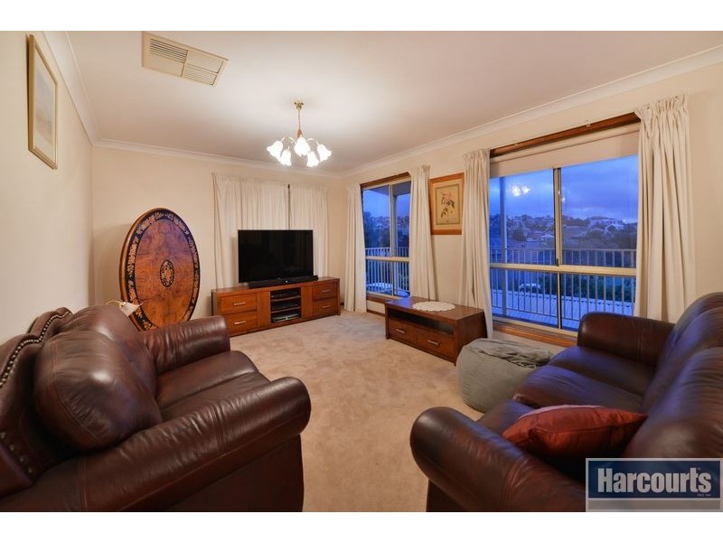 5 Gannet Court, Hallett Cove SA 5158
