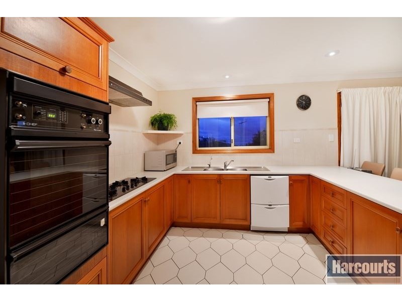 5 Gannet Court, Hallett Cove SA 5158