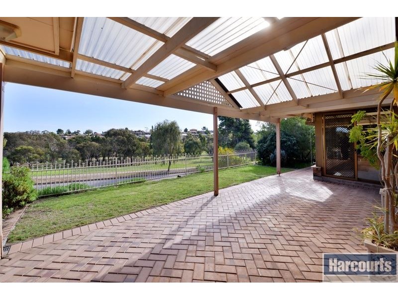 1 Alfonso Drive, Hallett Cove SA 5158
